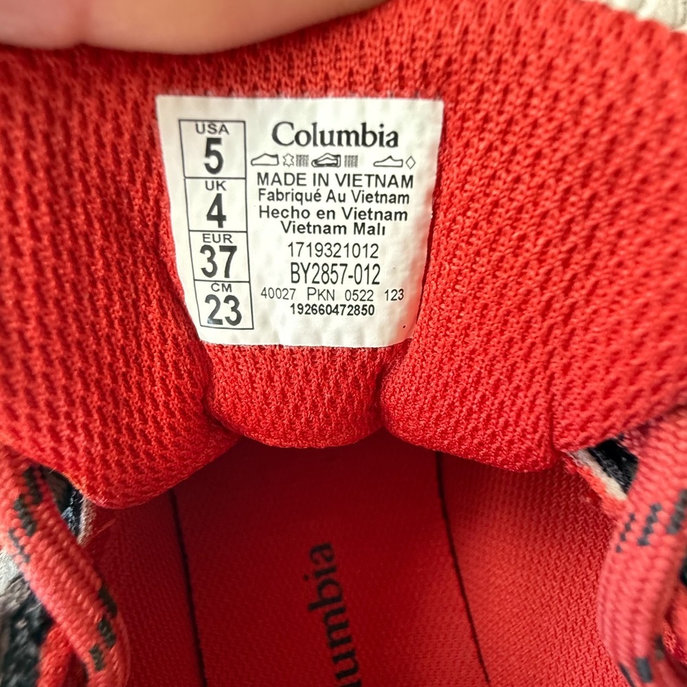 Columbia Redmond Waterproof Hiking Shoe Grey Black Red Youth Size 5 BY2857 - Picture 5 of 6